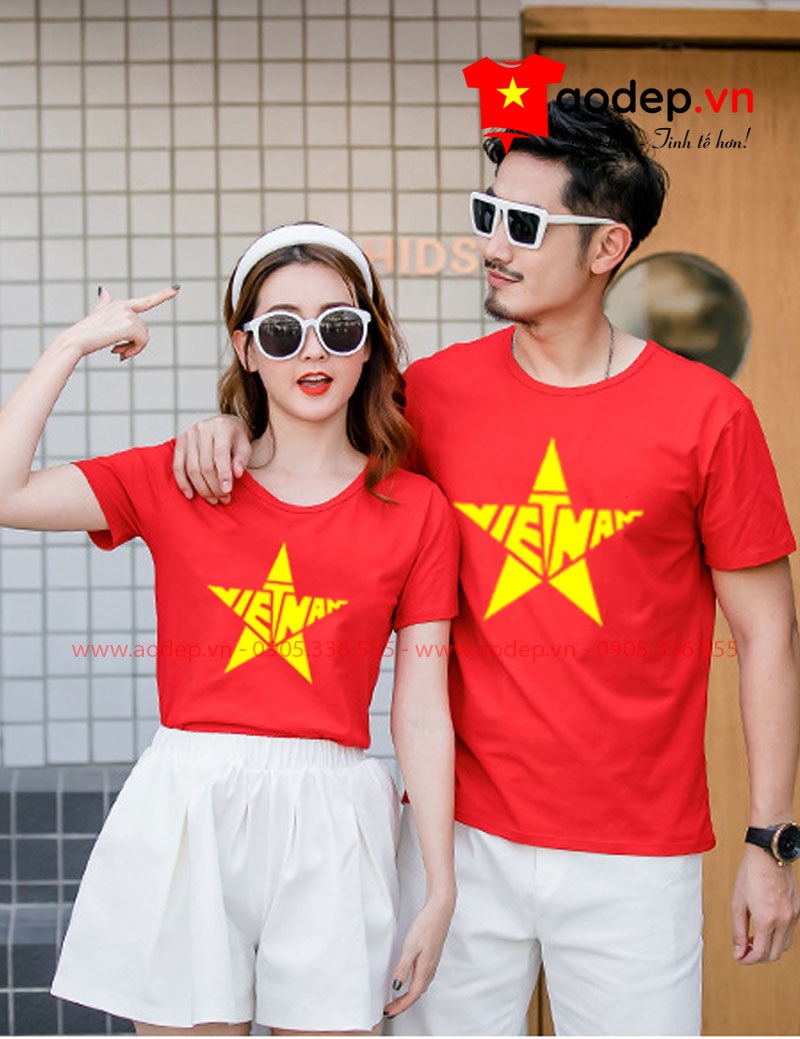 Năm 2024, thiết kế áo đôi cổ tròn cờ đỏ sao vàng đang trở thành một trào lưu thịnh hành. Chúng tôi tự hào mang đến cho bạn chiếc áo đôi cổ tròn cờ đỏ sao vàng ấn tượng và độc đáo nhất. Hãy sẵn sàng trở thành những cặp đôi nổi bật nhất tại Hồ Chí Minh City vào năm 2024 nhé!