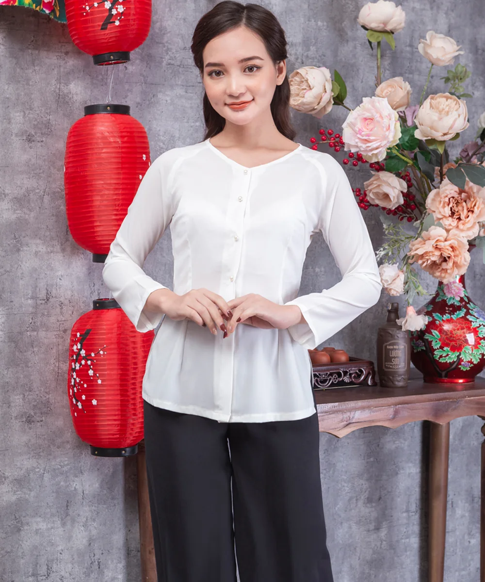 Áo Bà Ba Nữ Màu Trắng Tay Dài Phối Quần Đen