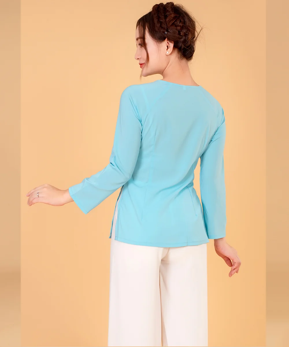 Áo Bà Ba Nữ Màu Xanh Da Trời Tay Dài Phối Quần Trắng - ảnh 3