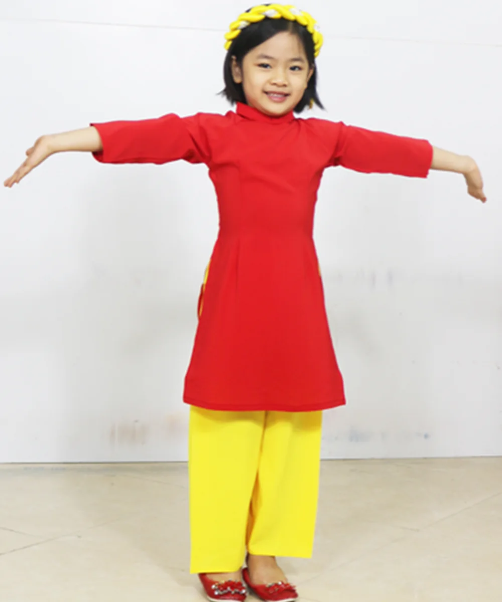 Áo Dài Trẻ Em Cách Tân Màu Đỏ Trơn Cổ Cách Tân