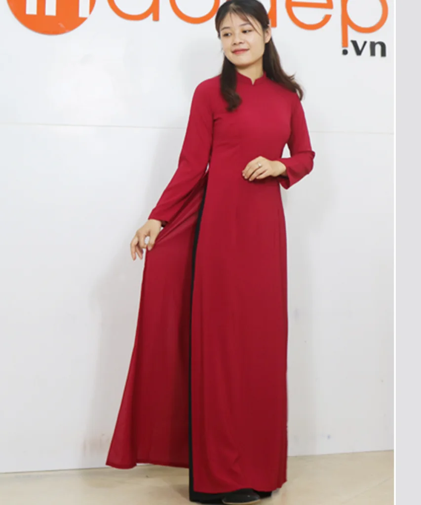Áo Dài Truyền Thống Màu Đỏ Đô Trơn Cổ Trụ